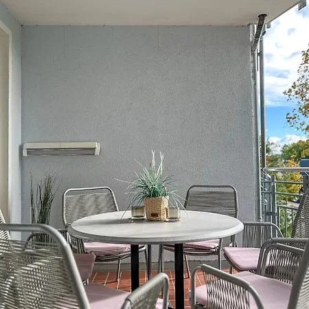 Apartment Likedeeler 43 *